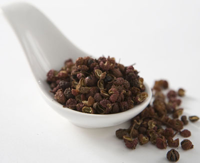 Bulk Szechuan peppercorns — Zanthoxylum berries delivering the signature numbing tingle of Sichuan cuisine